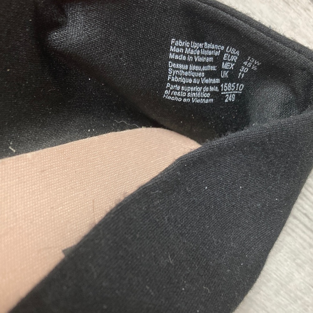 American Eagle Black Women's Slip-On Flats - Picture 5 of 5